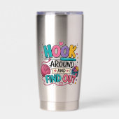 Grappige Haak Rond en Ontdek Geïsoleerde Drinkbeker (Voorkant)