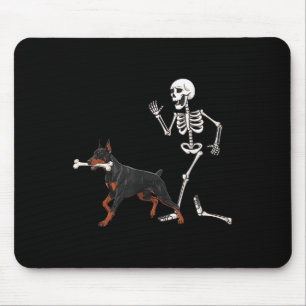 Grappige Halloween Doberman Nscher en Skeleton Muismat