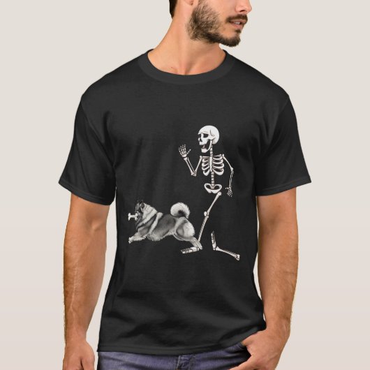 Grappige Halloween Keeshond En Skelet T-shirt (Voorkant)