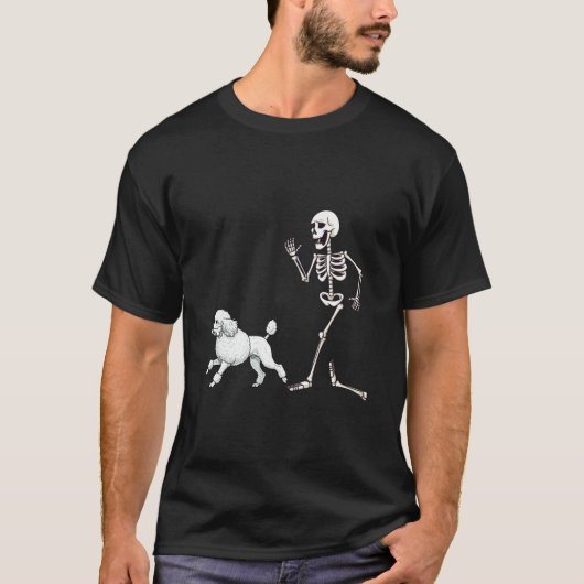 Grappige Halloween Poodle en Skelet T-shirt (Voorkant)