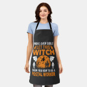 Grappige Halloween Postbode Heks Kat Grafisch Schort (Gedragen)
