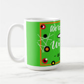 Grappige Halloween Quirky Green familienaam Koffiemok (Links)