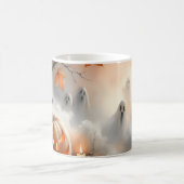 Grappige Halloween-scène met pompoen en geesten Koffiemok (Center)