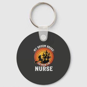 Grappige Halloween Verpleegster Heks Bezem Kostuum Sleutelhanger