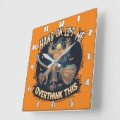 Grappige Halloween vogelverschrikker in de schemer Vierkante Klok (Hoek)