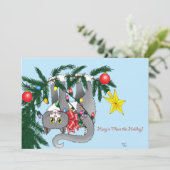 Grappige hangende kerstboom kat feestdagenkaart (Staand voorkant)