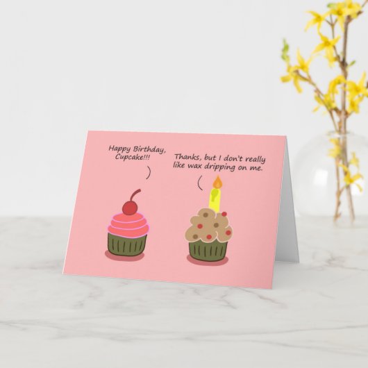 Grappige Happy Birthday Kaart: Cupcake Candle Woes Kaart (Gele Bloem)