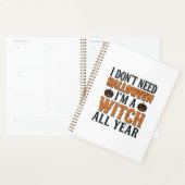 Grappige Heks Het Hele Jaar Halloween Typografie O Planner (Display)