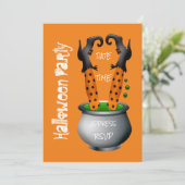 Grappige heks in ketel Halloween Party Kaart (Staand voorkant)