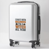 Grappige Heks Jaarrond Halloween Typografie Ontwer Sticker (Koffer)