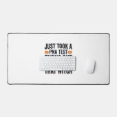 Grappige Heks Test Halloween Citaat Vector Ontwerp Bureaumat (Keyboard & Muis)