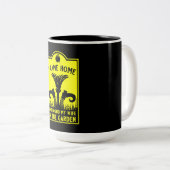 Grappige heks vrouw tweekleurige koffiemok (Voorkant rechts)