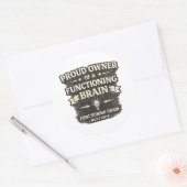 Grappige Hersen Eigenaar Citaat Sarcastische Humor Ronde Sticker (Envelop)