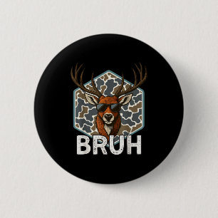 Grappige hertenjager met camouflage voor mannen en ronde button 5,7 cm