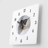 Grappige het glimlachen hondklok vierkante klok (Hoek)