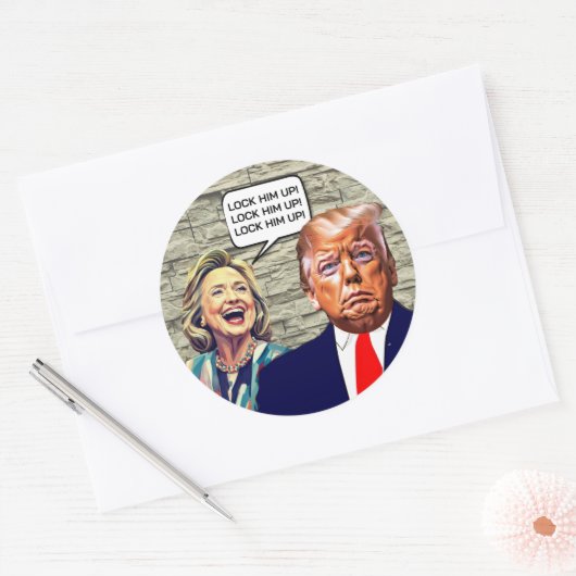Grappige Hillary zegt Lock Trump Up Ronde Sticker (Envelop)