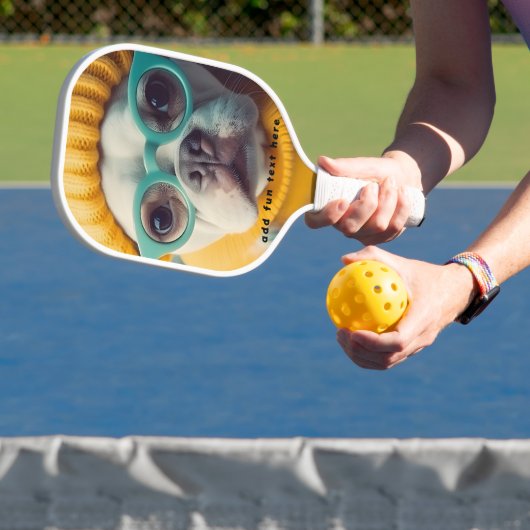 Grappige hondenfoto stijlvol modern pickleball paddle (Insitu)