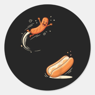 Grappige Hotdog die in Broodje Worst BBQ Humor Spr Ronde Sticker