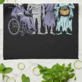 Grappige inclusie is geen enge leraar Halloween 20 Theedoek (Gevouwen)