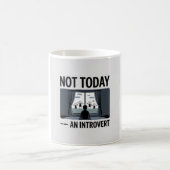 Grappige Introvert Koffiemok — "Niet Vandaag" Cade (Center)