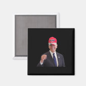 Grappige Joe Biden draagt Trump 2024 pet Magneet (Voorkant / Achterkant)