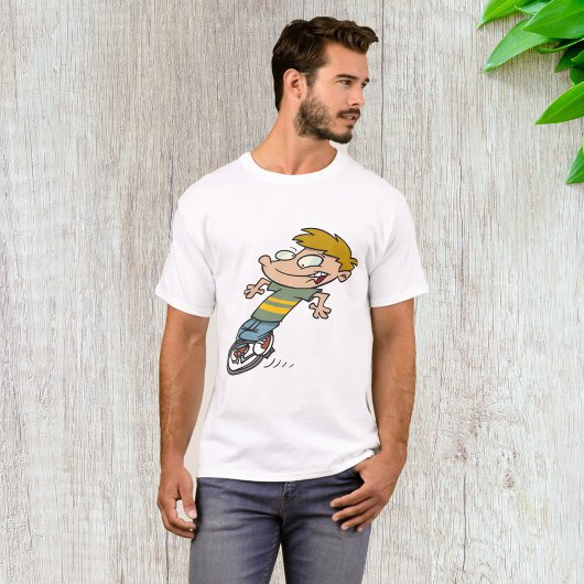 Grappige jongen die eenwieler rijdt t-shirt