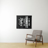 Grappige Jongste Broer Familie Geschenk Wandkleed (In Situ (horizontaal))