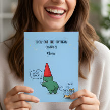 Grappige Kabouter Scheet Blaast De Verjaardag Uit 