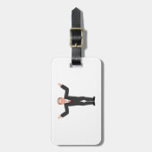 Grappige kale zakenman haalt humoristisch op bagagelabel (Voorkant verticaal)