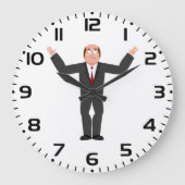 Grappige kale zakenman haalt humoristisch op grote klok (Voorkant)