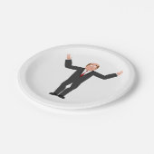 Grappige kale zakenman haalt humoristisch op papieren bordje (Gekanteld)