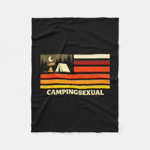 Grappige kampeerliefhebber retro vlag kampvuur fleece deken