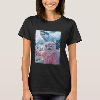Grappige Kat Haai Meme Selfie Kat op een Jacht Boo T-shirt