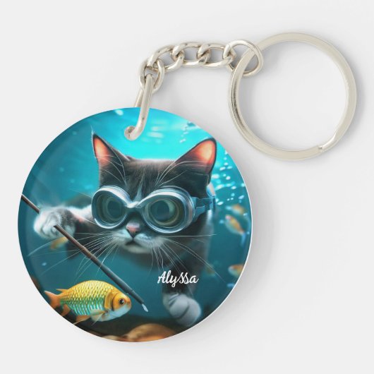 Grappige Kat in het Aquarium Sleutelhanger (Achterkant)