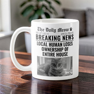 Grappige kat krant Breaking News Foto Koffiemok