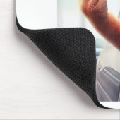 Grappige kat middelvinger hilarische kat in de aut muismat (Hoek)