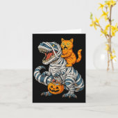 Grappige Kat Rijden Mummy Dinosaur T-rex Halloween Kaart (Gele Bloem)