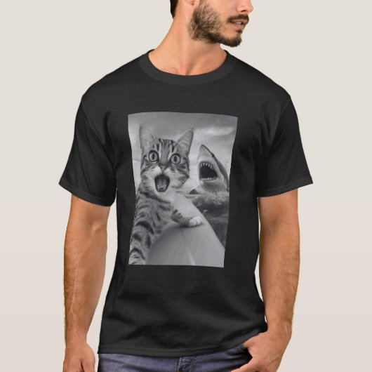 Grappige kat selfie met haai t-shirt (Voorkant)