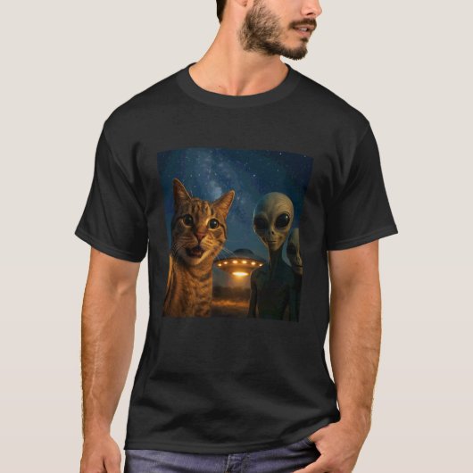 Grappige kat selfie met UFO Alien Meme T-shirt (Voorkant)