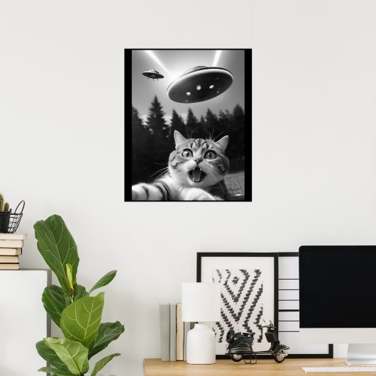 Grappige Kat Selfie met UFO Alien Poster (Thuiskantoor)