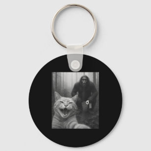 Grappige kat verrast gelukkige selfie met Bigfoot Sleutelhanger