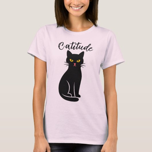 Grappige “Katitude” Zwarte Kat T-Shirt – Schattig (Voorkant)