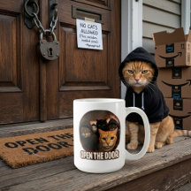 Grappige katten in hoodies openen de deur