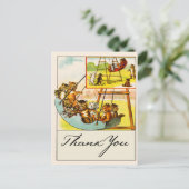 Grappige katten spelen op speelplaats schommel dan briefkaart (Staand voorkant)