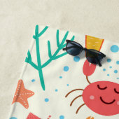 Grappige kawaii kreeften en krabben gepersonalisee strandlaken (In situ)