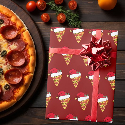 Grappige Kerst Pizza Slices in Santa Hoeden Rood Cadeaupapier