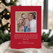 Grappige kerstboom buigt rode foto feestdagenkaart