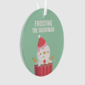 Grappige Kerstgrap, Bevroren Sneeuwman Cupcake Ornament (voorkant)