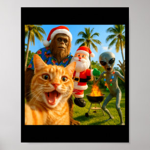 Grappige Kerstkat Selfie Met Bigfoot & Buitena Poster