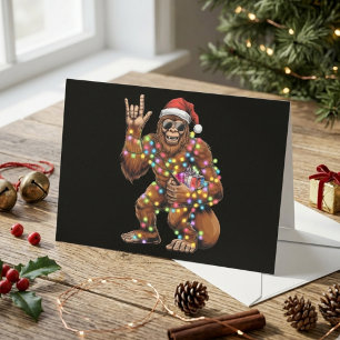 Grappige Kerstman Bigfoot met Kerstverlichting Feestdagenkaart